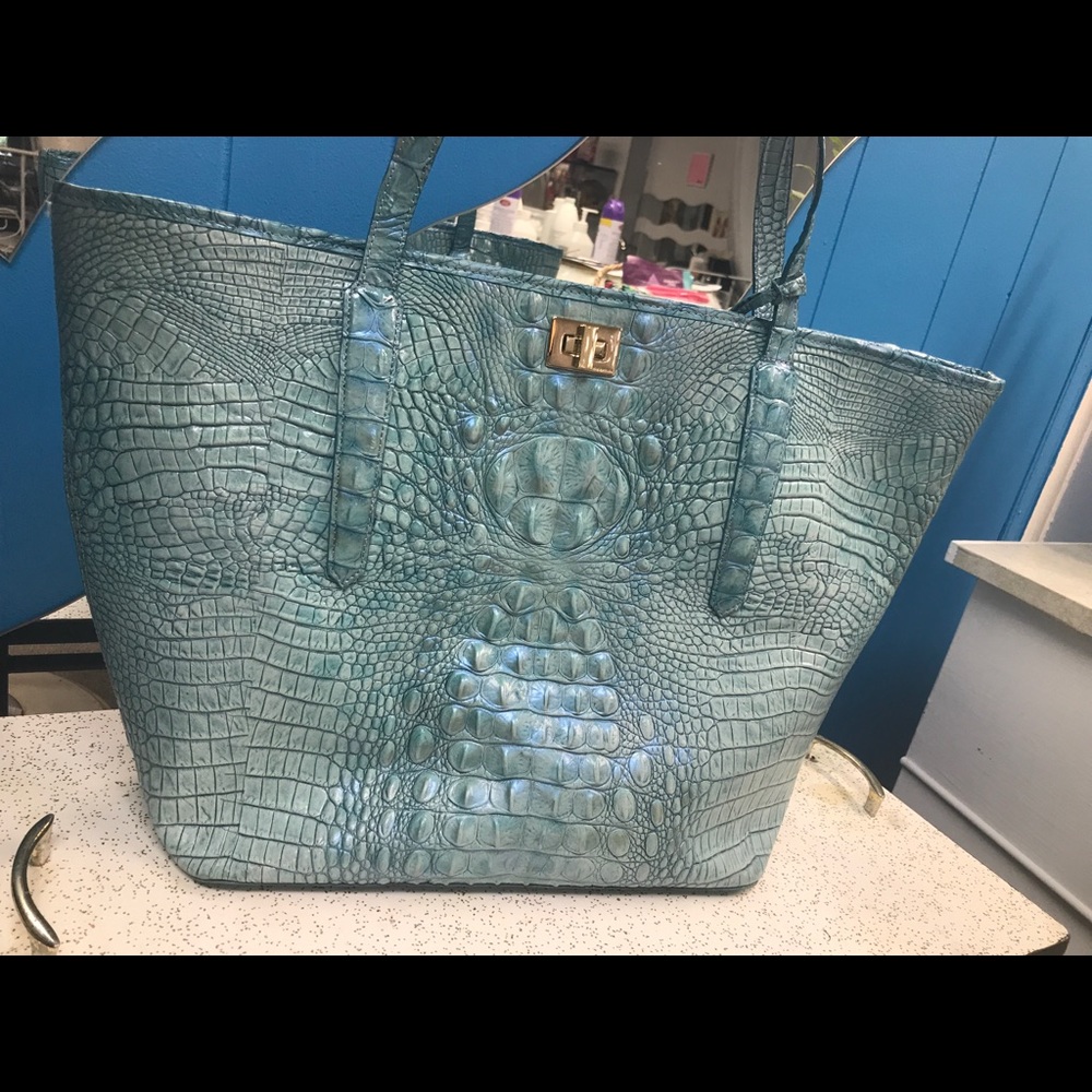 SOLD Tote Brahmin